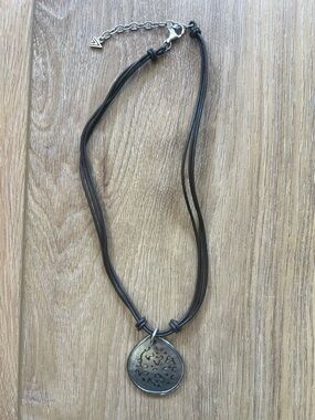 Silpada Abalone Shell Pendant Necklace Sterling Silver Leather